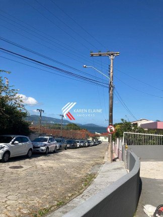 Imagem Casa com 4 Quartos à Venda, 150 m² em Centro - São José Imagem Casa com 4 Quartos à Venda, 150 m² em Centro - São José
