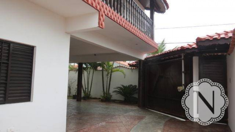 Imagem Casa com 7 Quartos à Venda, 311 m² em Tupy - Itanhaém