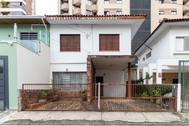 Casa com 3 Quartos à Venda, 196 m² em Indianópolis - São Paulo