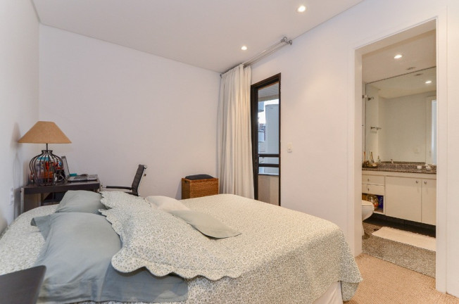 Imagem Imóvel com 3 Quartos à Venda, 189 m² em Vila Andrade - São Paulo