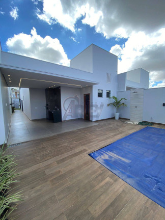 Imagem Casa com 3 Quartos à Venda, 290 m² em Ibituruna - Montes Claros