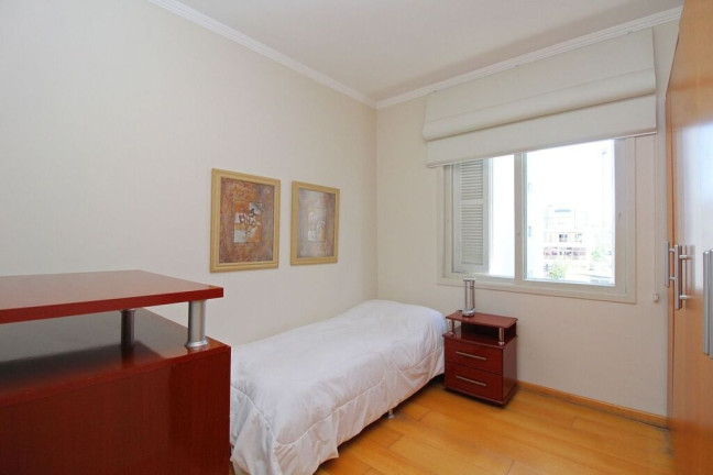 Imagem Apartamento com 2 Quartos à Venda, 71 m² em São João - Porto Alegre