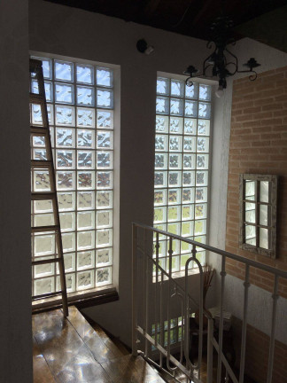 Imagem Casa com 6 Quartos à Venda, 300 m² em Maria Auxiliadora - Embu Das Artes Imagem Casa com 6 Quartos à Venda, 300 m² em Maria Auxiliadora - Embu Das Artes