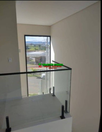 Imagem Casa com 3 Quartos à Venda, 250 m² em Residencial Colinas - Caçapava Imagem Casa com 3 Quartos à Venda, 250 m² em Residencial Colinas - Caçapava