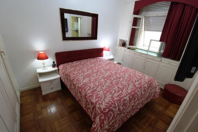 Imagem Apartamento com 4 Quartos para Temporada, 130 m² em Copacabana - Rio De Janeiro Imagem Apartamento com 4 Quartos para Temporada, 130 m² em Copacabana - Rio De Janeiro