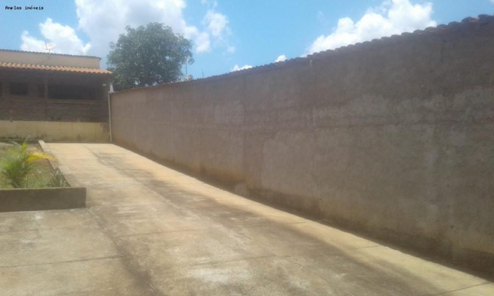 Imagem Casa com 2 Quartos à Venda, 85 m² em Planalto - Mateus Leme