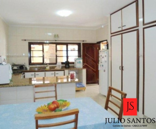 Imagem Sobrado com 1 Quarto à Venda, 250 m² em Centro - Ubatuba