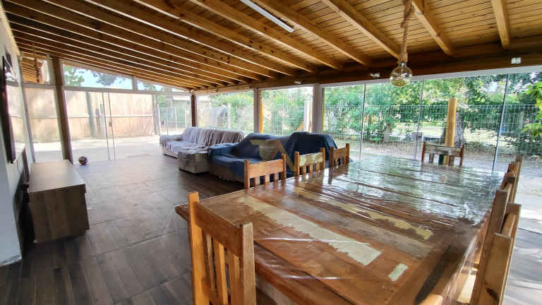 Imagem Imóvel com 3 Quartos à Venda, em Araçatuba - Imbituba Imagem Imóvel com 3 Quartos à Venda, em Araçatuba - Imbituba