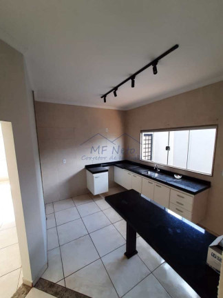 Imagem Casa com 3 Quartos à Venda, 250 m² em Jardim Veneza - Pirassununga