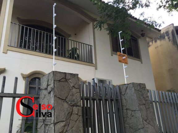 Imagem Casa com 4 Quartos à Venda, 266 m² em Copacabana Residencial - Maringá