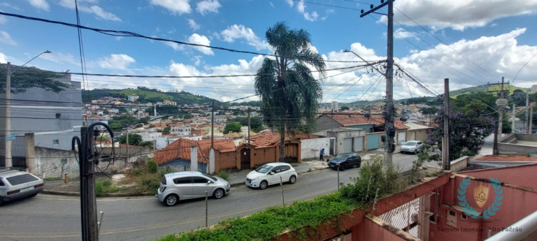 Imagem Casa com 3 Quartos à Venda, 184 m² em Jardim Flórida - São Roque Imagem Casa com 3 Quartos à Venda, 184 m² em Jardim Flórida - São Roque