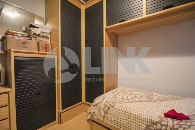 Imagem Imóvel com 3 Quartos à Venda, 94 m² em Petrópolis - Porto Alegre