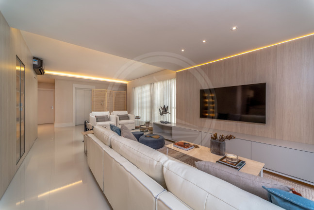 Imagem Apartamento com 4 Quartos à Venda, 237 m² em Centro - Balneário Camboriú Imagem Apartamento com 4 Quartos à Venda, 237 m² em Centro - Balneário Camboriú
