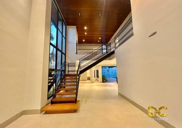 Imagem Casa de Condomínio com 3 Quartos à Venda, 384 m² em Condomínio Florais Itália - Cuiabá Imagem Casa de Condomínio com 3 Quartos à Venda, 384 m² em Condomínio Florais Itália - Cuiabá