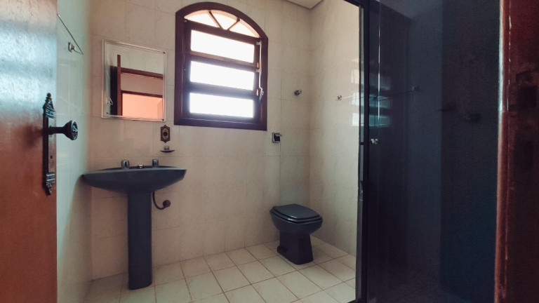 Imagem Sobrado com 4 Quartos à Venda, 275 m² em Caiçara - Praia Grande