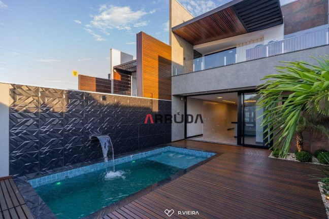 Sobrado com 3 Quartos à Venda, 222 m² em Tropical Ii - Cascavel