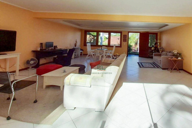 Casa com 3 Quartos à Venda, 220 m² em Badu - Niterói