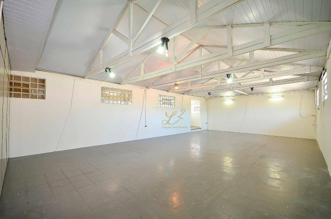 Imagem Casa com 1 Quarto à Venda, 172 m² em Cristo Rei - Curitiba