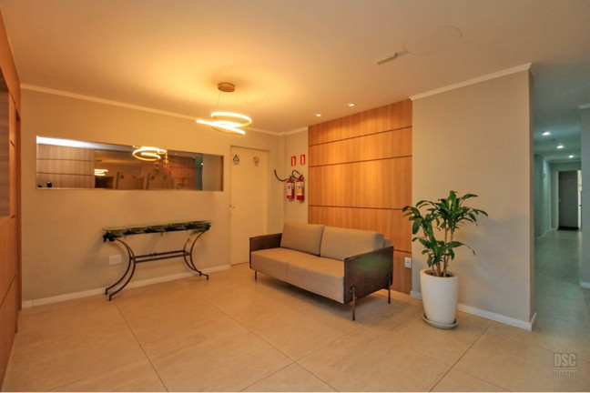 Imagem Apartamento com 2 Quartos à Venda, 71 m² em Santana - Porto Alegre Imagem Apartamento com 2 Quartos à Venda, 71 m² em Santana - Porto Alegre