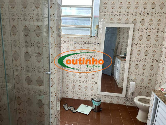 Imagem Casa com 4 Quartos à Venda, 400 m² em Andaraí - Rio De Janeiro Imagem Casa com 4 Quartos à Venda, 400 m² em Andaraí - Rio De Janeiro