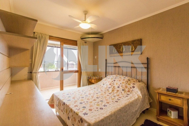 Imagem Imóvel com 3 Quartos à Venda, 260 m² em Jardim Itu - Porto Alegre Imagem Imóvel com 3 Quartos à Venda, 260 m² em Jardim Itu - Porto Alegre