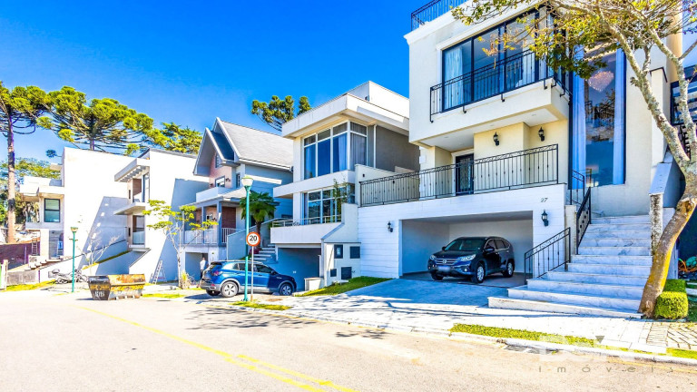 Imagem Casa com 2 Quartos à Venda, 233 m² em Santa Cândida - Curitiba