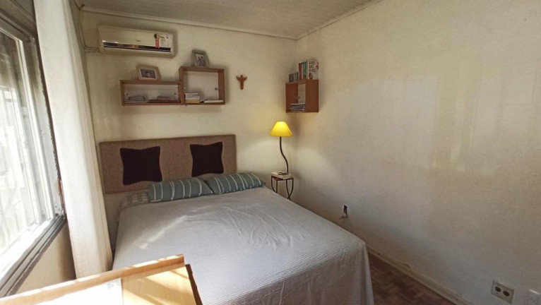 Imagem Casa com 2 Quartos à Venda, 130 m² em Cavalhada - Porto Alegre