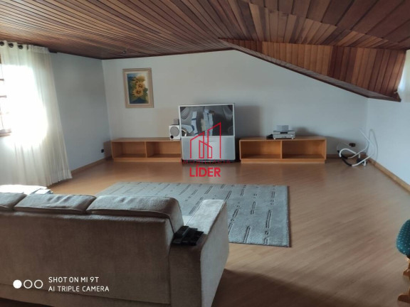 Imagem Casa com 4 Quartos à Venda, 320 m² em Curitiba