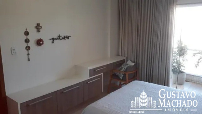 Imagem Imóvel com 3 Quartos à Venda, 105 m² em Niterói - Volta Redonda