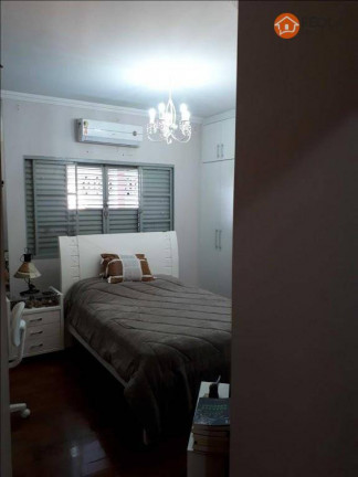 Imagem Casa com 4 Quartos à Venda, 200 m² em Vila Frezzarin - Americana Imagem Casa com 4 Quartos à Venda, 200 m² em Vila Frezzarin - Americana