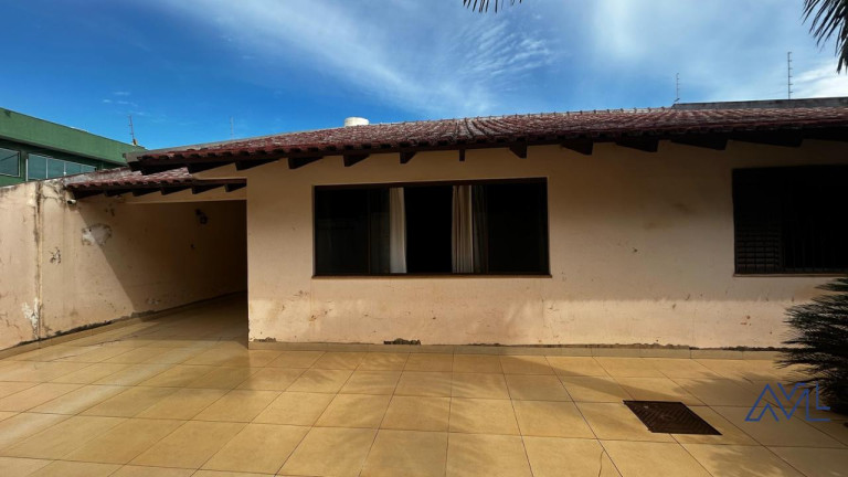 Imagem Imóvel com 6 Quartos à Venda, 260 m² em Jardim Caramuru - Dourados Imagem Imóvel com 6 Quartos à Venda, 260 m² em Jardim Caramuru - Dourados