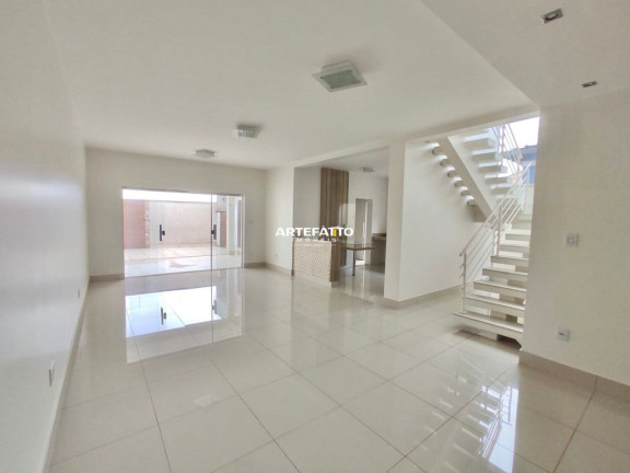 Sobrado com 3 Quartos à Venda, 350 m² em Prolongamento Vila Duque De Caxias - Franca