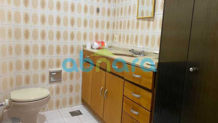 Imagem Apartamento com 2 Quartos à Venda, 65 m² em Copacabana - Rio De Janeiro Imagem Apartamento com 2 Quartos à Venda, 65 m² em Copacabana - Rio De Janeiro