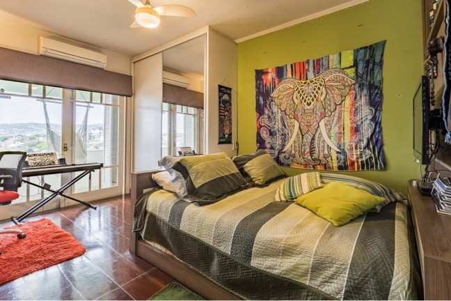 Imagem Casa com 3 Quartos à Venda, 464 m² em Santo Antônio - Porto Alegre Imagem Casa com 3 Quartos à Venda, 464 m² em Santo Antônio - Porto Alegre