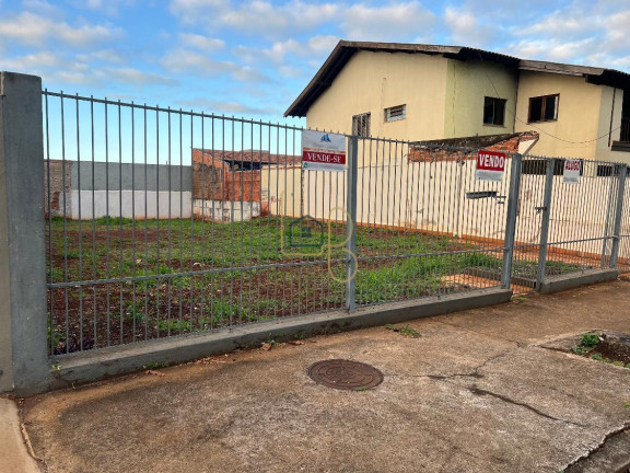 Imagem Terreno à Venda, 464 m² em Campo Belo - Londrina Imagem Terreno à Venda, 464 m² em Campo Belo - Londrina