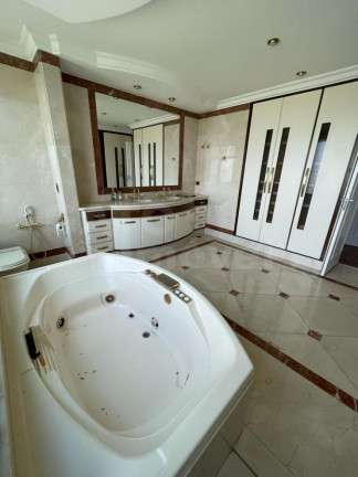 Imagem Casa com 5 Quartos à Venda, 390 m² em Alphaville - Santana De Parnaíba Imagem Casa com 5 Quartos à Venda, 390 m² em Alphaville - Santana De Parnaíba
