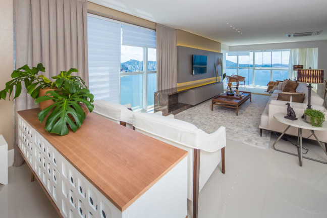 Imagem Apartamento com 4 Quartos à Venda, 238 m² em Centro - Balneário Camboriú