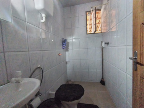 Imagem Casa com 6 Quartos à Venda, 196 m² em Setiba - Guarapari Imagem Casa com 6 Quartos à Venda, 196 m² em Setiba - Guarapari