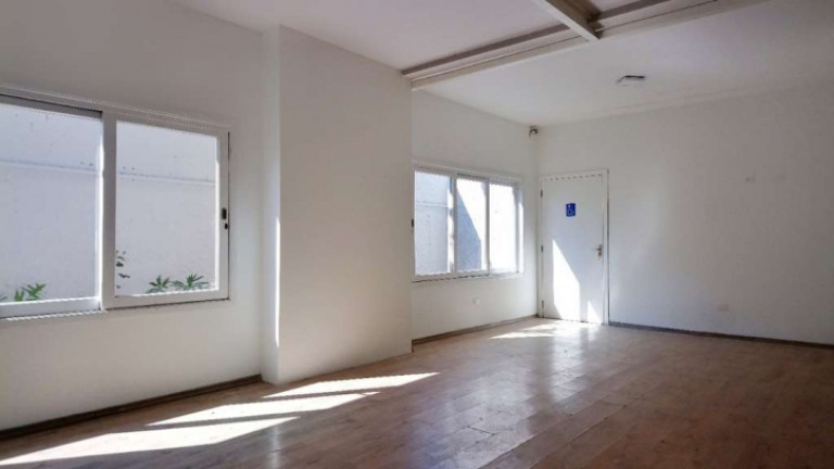 Imagem Casa à Venda ou Locação, 257 m² em Vila Santo Antonio - Cotia Imagem Casa à Venda ou Locação, 257 m² em Vila Santo Antonio - Cotia