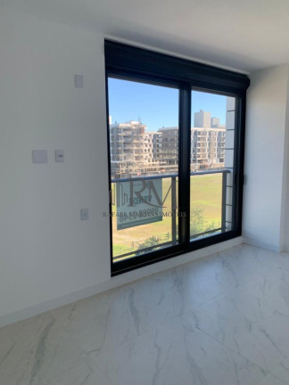 Imagem Apartamento com 11 Quartos à Venda, 68 m² em Jurerê Internacional - Florianópolis Imagem Apartamento com 11 Quartos à Venda, 68 m² em Jurerê Internacional - Florianópolis