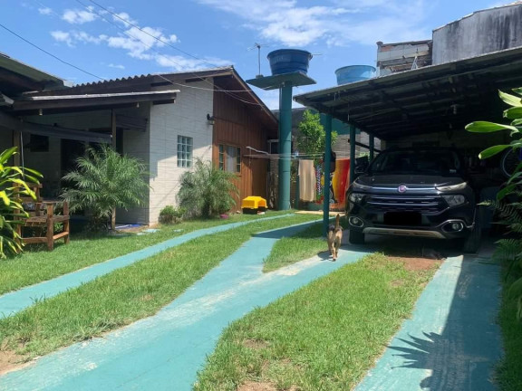 Imagem Casa com 3 Quartos à Venda, 225 m² em São João Do Rio Vermelho - Florianópolis Imagem Casa com 3 Quartos à Venda, 225 m² em São João Do Rio Vermelho - Florianópolis