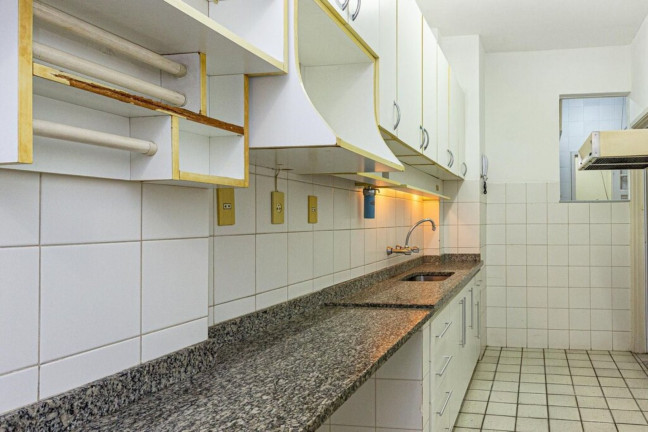 Imagem Imóvel com 3 Quartos à Venda, 126 m² em Copacabana - Rio De Janeiro Imagem Imóvel com 3 Quartos à Venda, 126 m² em Copacabana - Rio De Janeiro