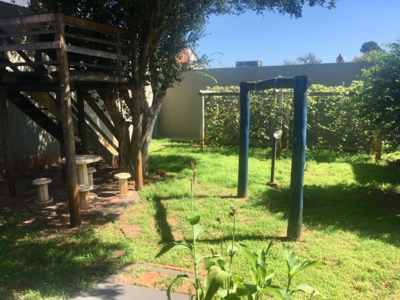 Casa com 3 Quartos à Venda,  em Bauru