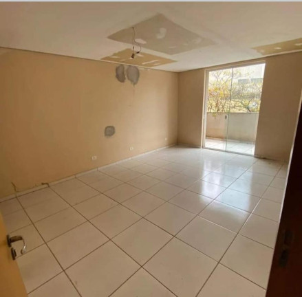 Sala Comercial à Venda, 100 m² em Centro - Londrina