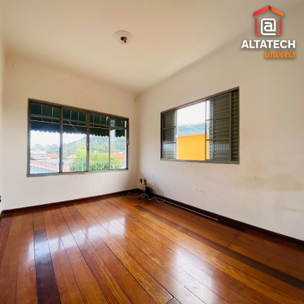 Imagem Casa com 3 Quartos à Venda, 250 m² em Campos Eliseos - Poços De Caldas