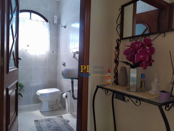 Imagem Casa com 6 Quartos à Venda, 327 m² em Canto Do Forte - Praia Grande Imagem Casa com 6 Quartos à Venda, 327 m² em Canto Do Forte - Praia Grande