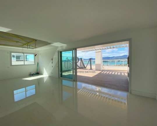 Imagem Imóvel com 5 Quartos à Venda, 502 m² em Agronômica - Florianópolis Imagem Imóvel com 5 Quartos à Venda, 502 m² em Agronômica - Florianópolis