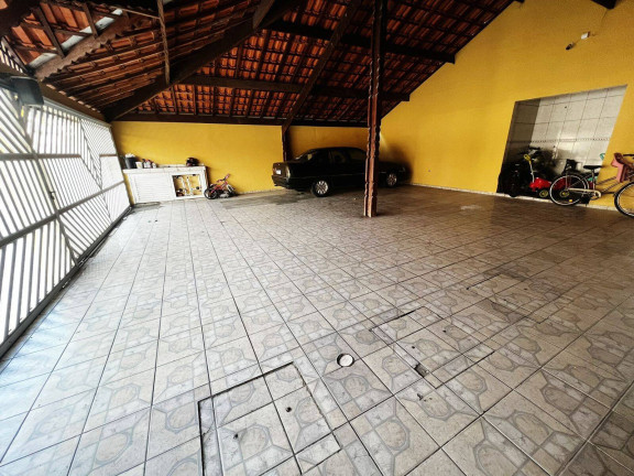 Imagem Casa com 1 Quarto à Venda, 45 m² em Maracanã - Praia Grande Imagem Casa com 1 Quarto à Venda, 45 m² em Maracanã - Praia Grande