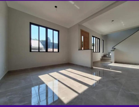 Imagem Sobrado com 2 Quartos à Venda, 100 m² em Santa Cândida - Curitiba Imagem Sobrado com 2 Quartos à Venda, 100 m² em Santa Cândida - Curitiba