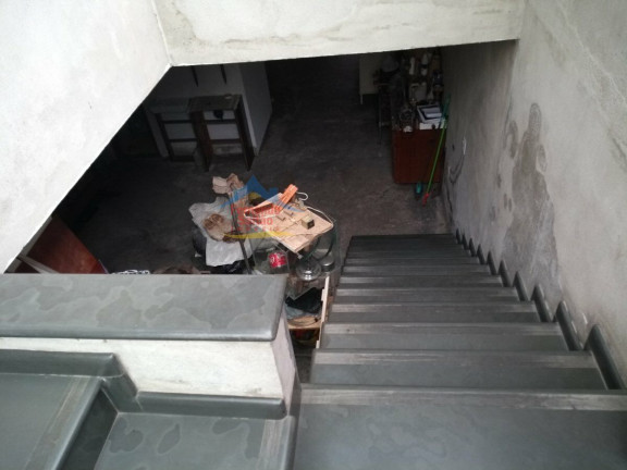 Imagem Sobrado com 3 Quartos à Venda, 220 m² em Vila Lucinda - Santo André